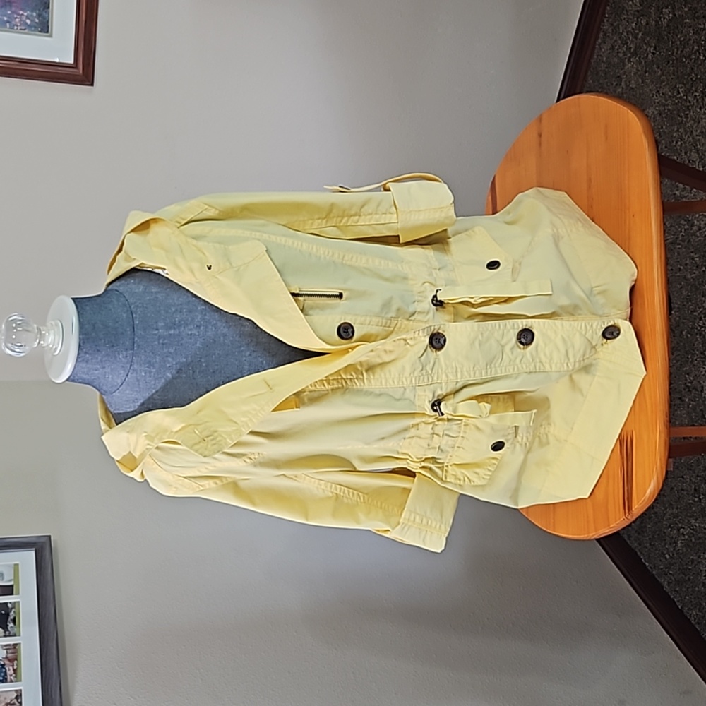 a.n.a. A New Approach Bright Yellow Jacket Size Medium - Picture 14 of 15
